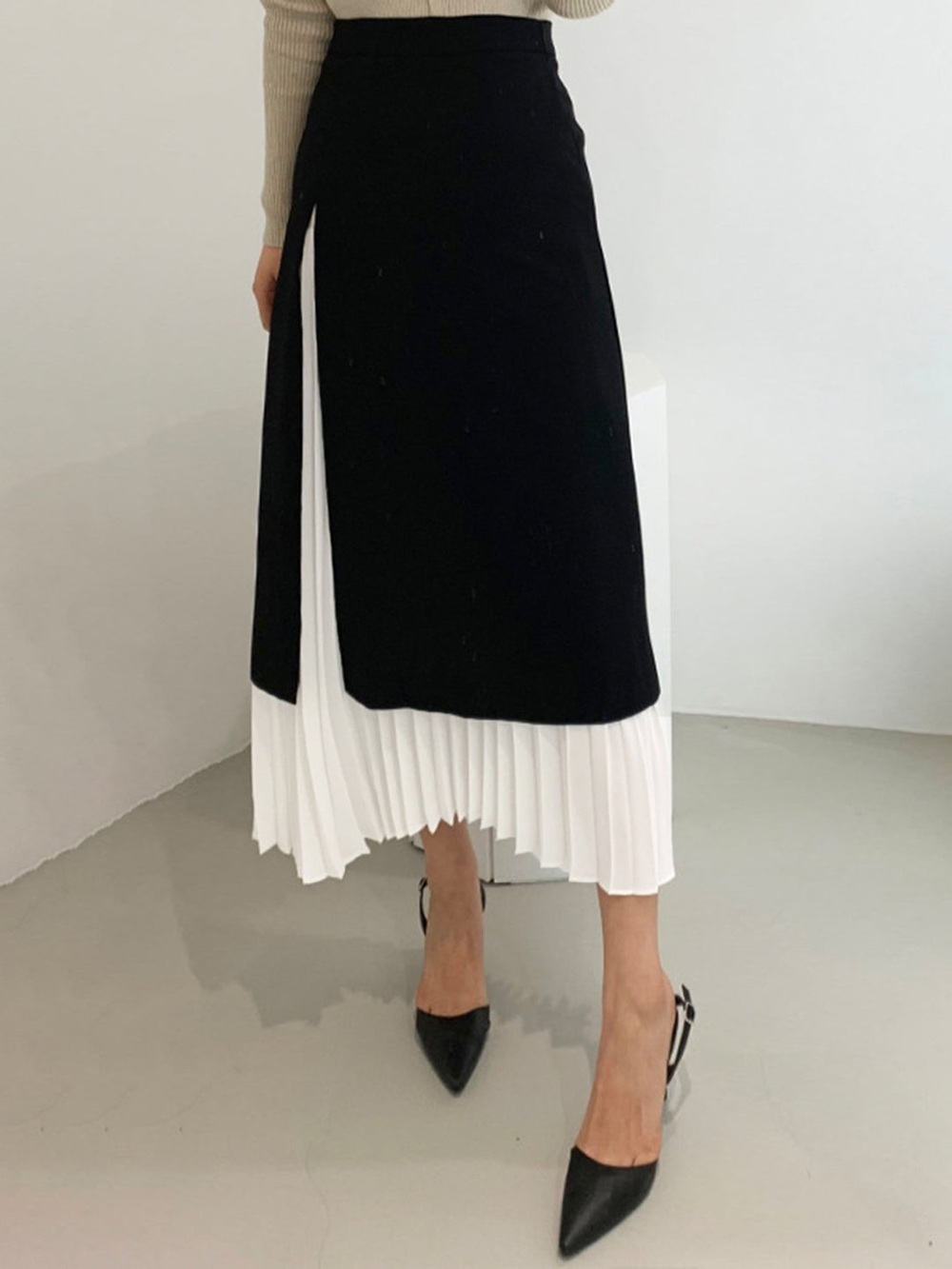 Commense Two Tone Pleated Long Skirt XS Black White Contrast Midi